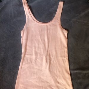 Super cute plain salmon/pink tank top